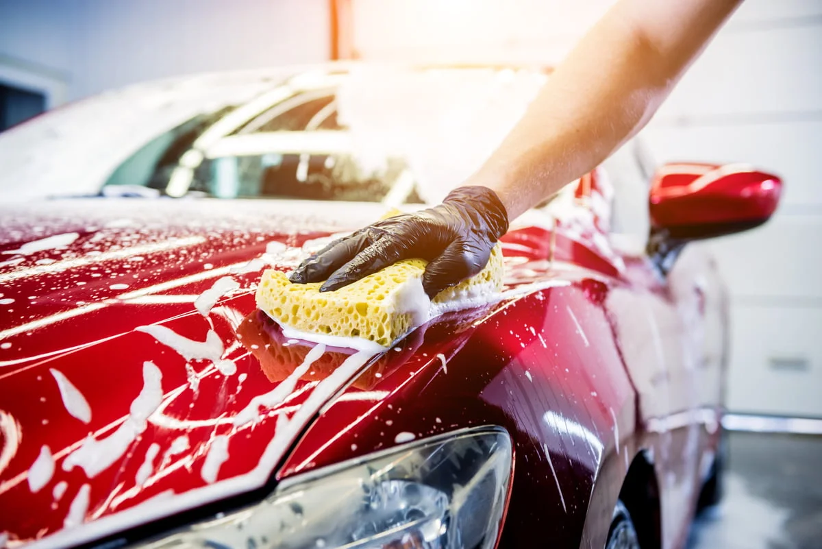 Fünf Wege, um Ihr Auto schneller zu reinigen - City Garage Wettingen